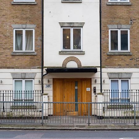 Chic 3 Bed Apartment Near London Bridge With Balcony Экстерьер фото