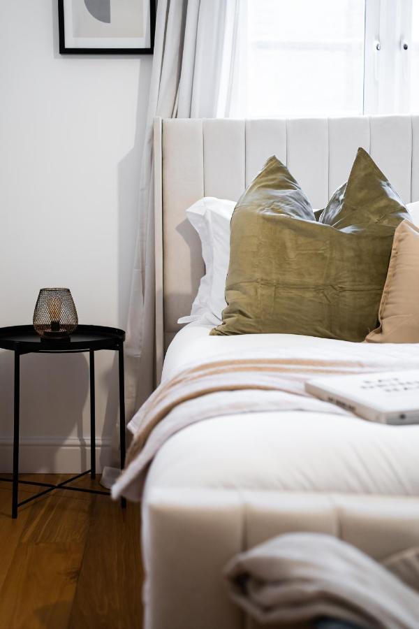 Chic 3 Bed Apartment Near London Bridge With Balcony Экстерьер фото
